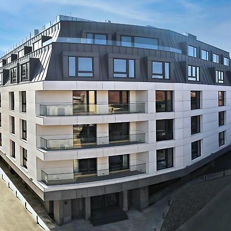 Aniroc Signature Hotel Arad Kültér fotó Residential building in Munich